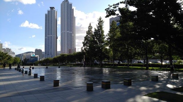 Song Sang-hyeon Square